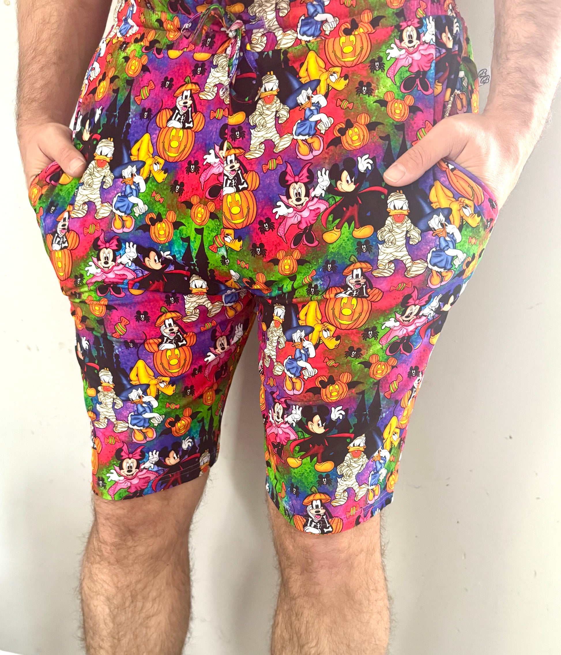 Fab Five Spooky Vibe Men's Shorts